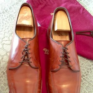 Size 13-D Allen Edmond Delray’s.